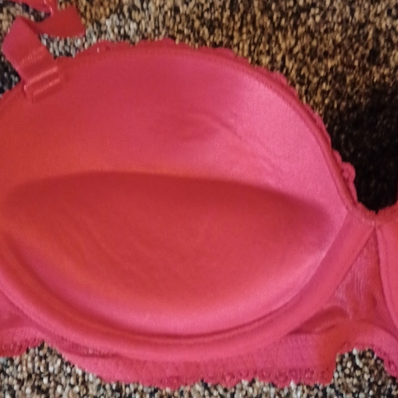 Frederick's bra - Picture 4 of 8